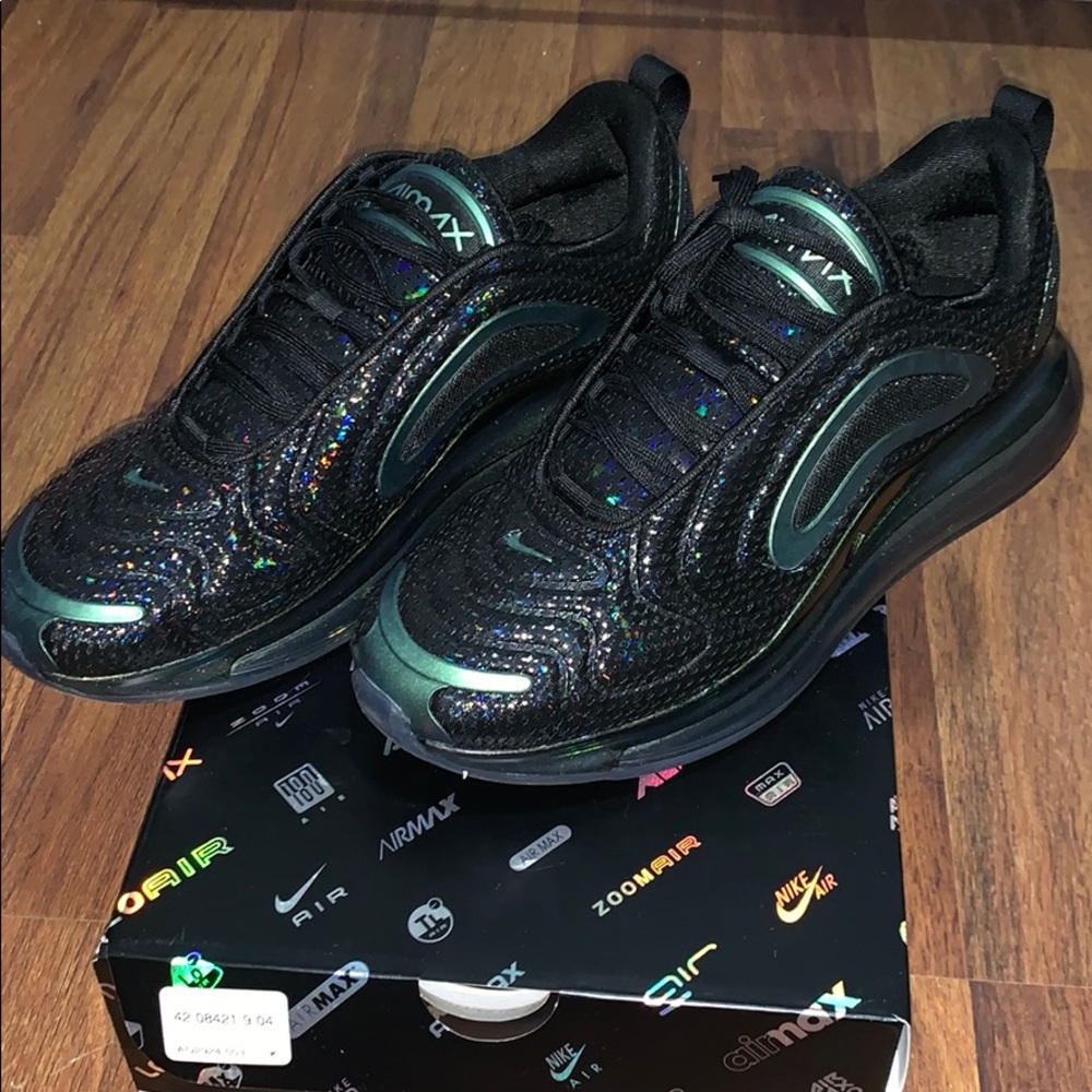 Nike men’s sneaker.